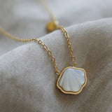 Heart Shell Necklace Gold