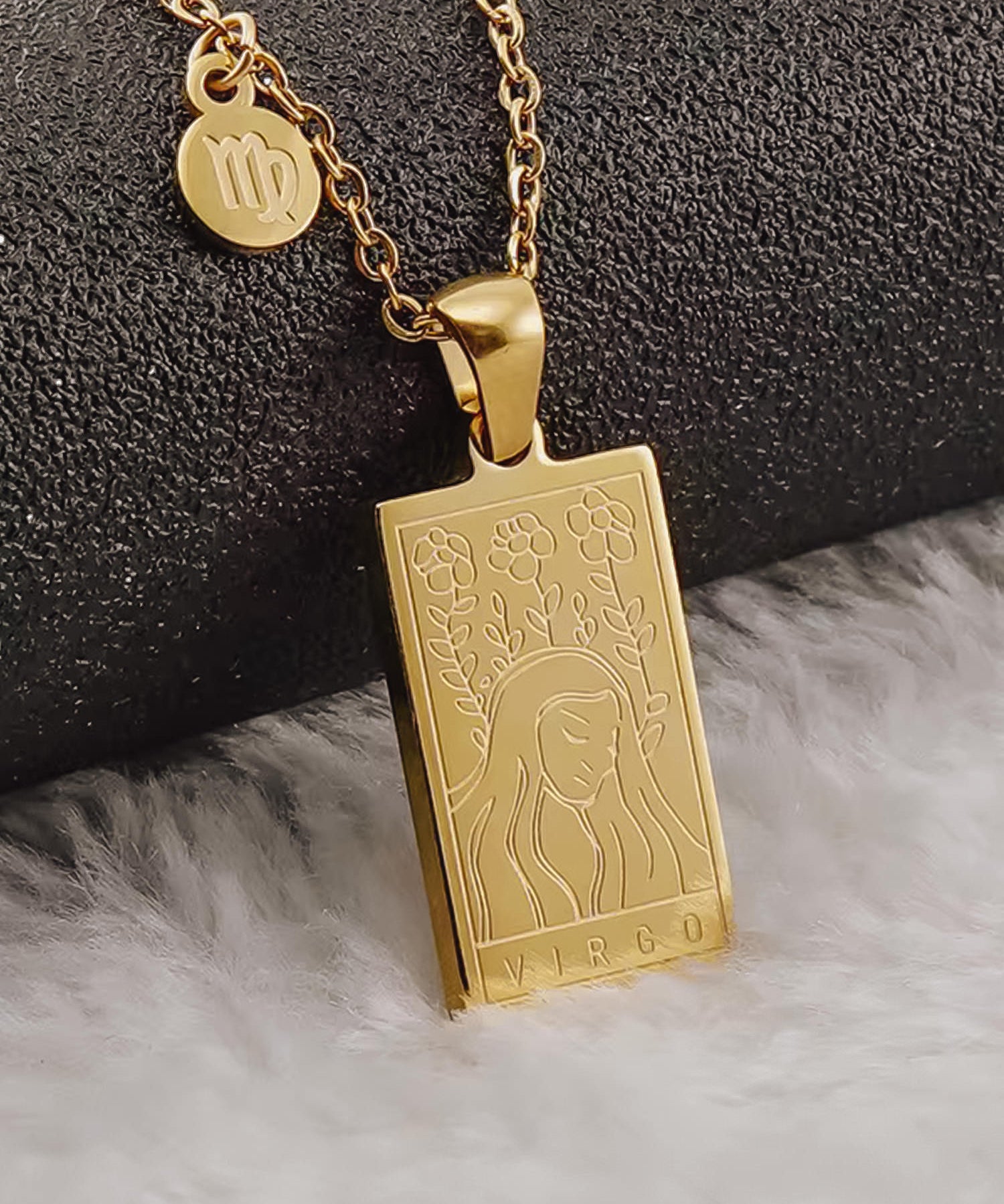 Zodiac Necklace Gold