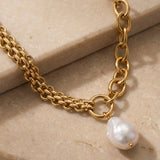 Aurora Pearl Necklace Gold