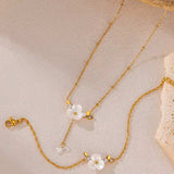 Blossom Necklace Gold