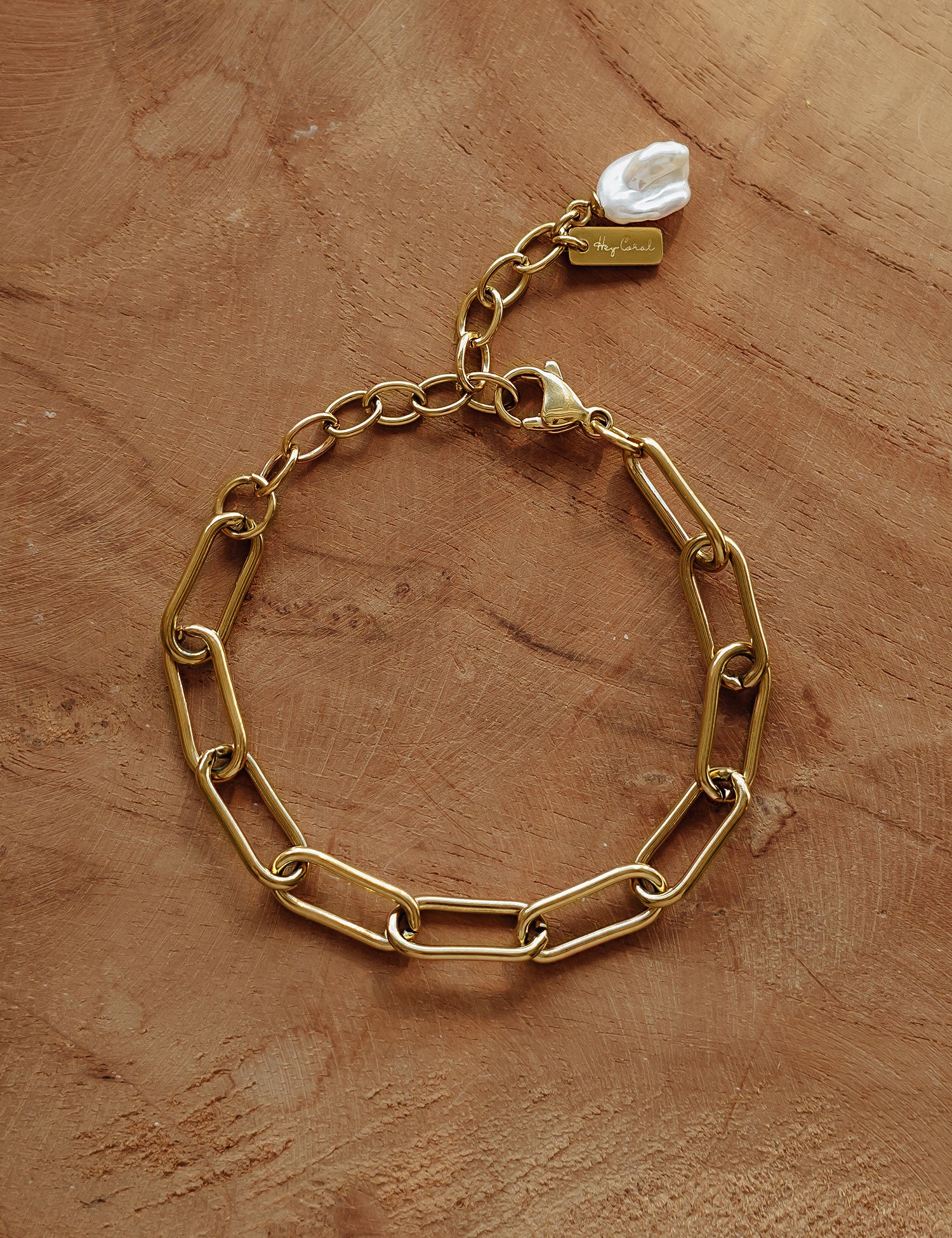 Bold Clip Bracelet Gold
