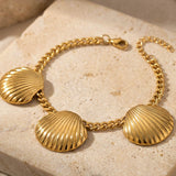 Chunky Seashell Bracelet Gold