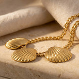 Chunky Seashell Bracelet Gold