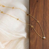 Clover Necklace Gold