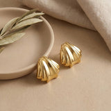 Coral Ohrstecker Gold