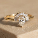 Diamond Teardrop Ring Gold