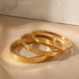 Essential Bangle Gold