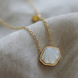 Heart Shell Necklace Gold