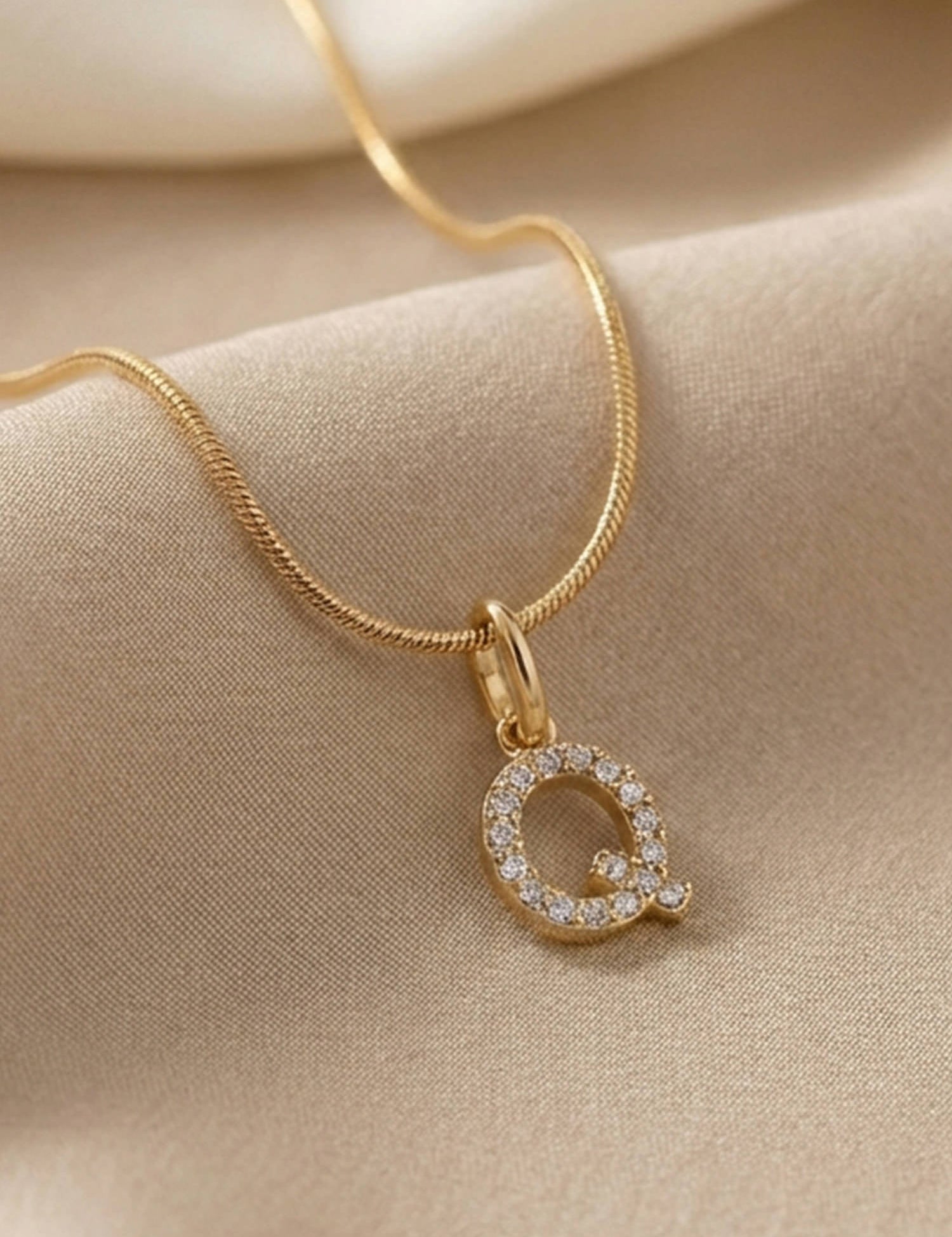 Letter Necklace Gold