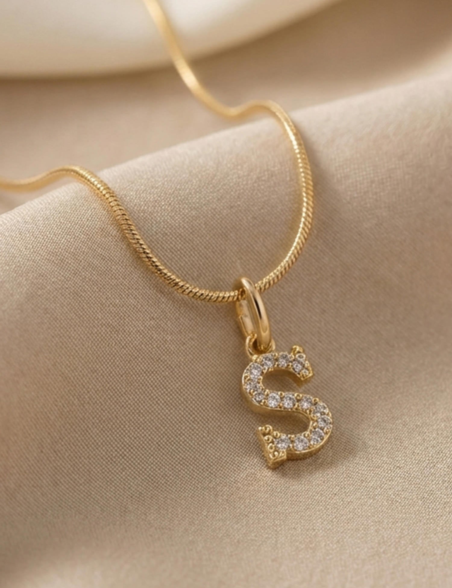 Letter Necklace Gold