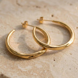 Modern Curved Creolen Gold