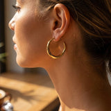 Modern Curved Creolen Gold