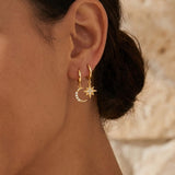 Boucles d'oreilles créoles lune et étoile classiques en or