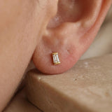 Single Cubic Piercing Gold