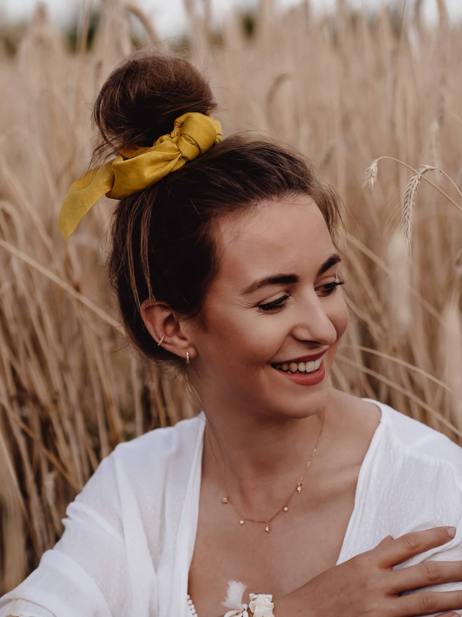Chouchou avec détail en tissu "Mono"