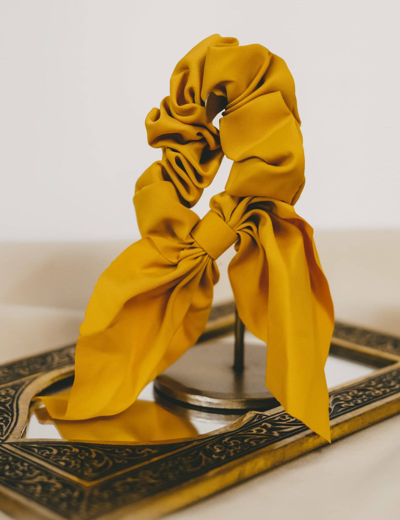 Mini chouchou avec nœud mono